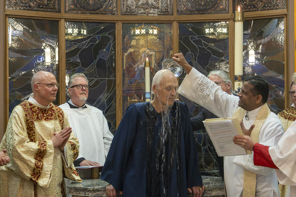 2026-StMary-EasterVigil (64 of 215).jpg